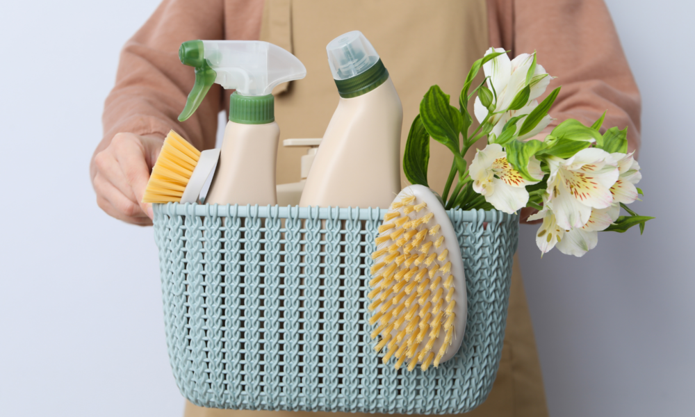 The Benefits of Using Natural Cleaning Products for Your Shower Screen